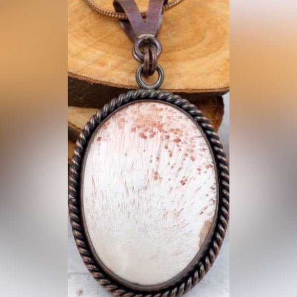 Handcrafted Scolecite pendant in Copper Setting with 18” chain NWOT - Picture 2 of 2